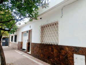 Casa en venta calle ucrania-altos de general paz berteroy asociados inmobiliaria